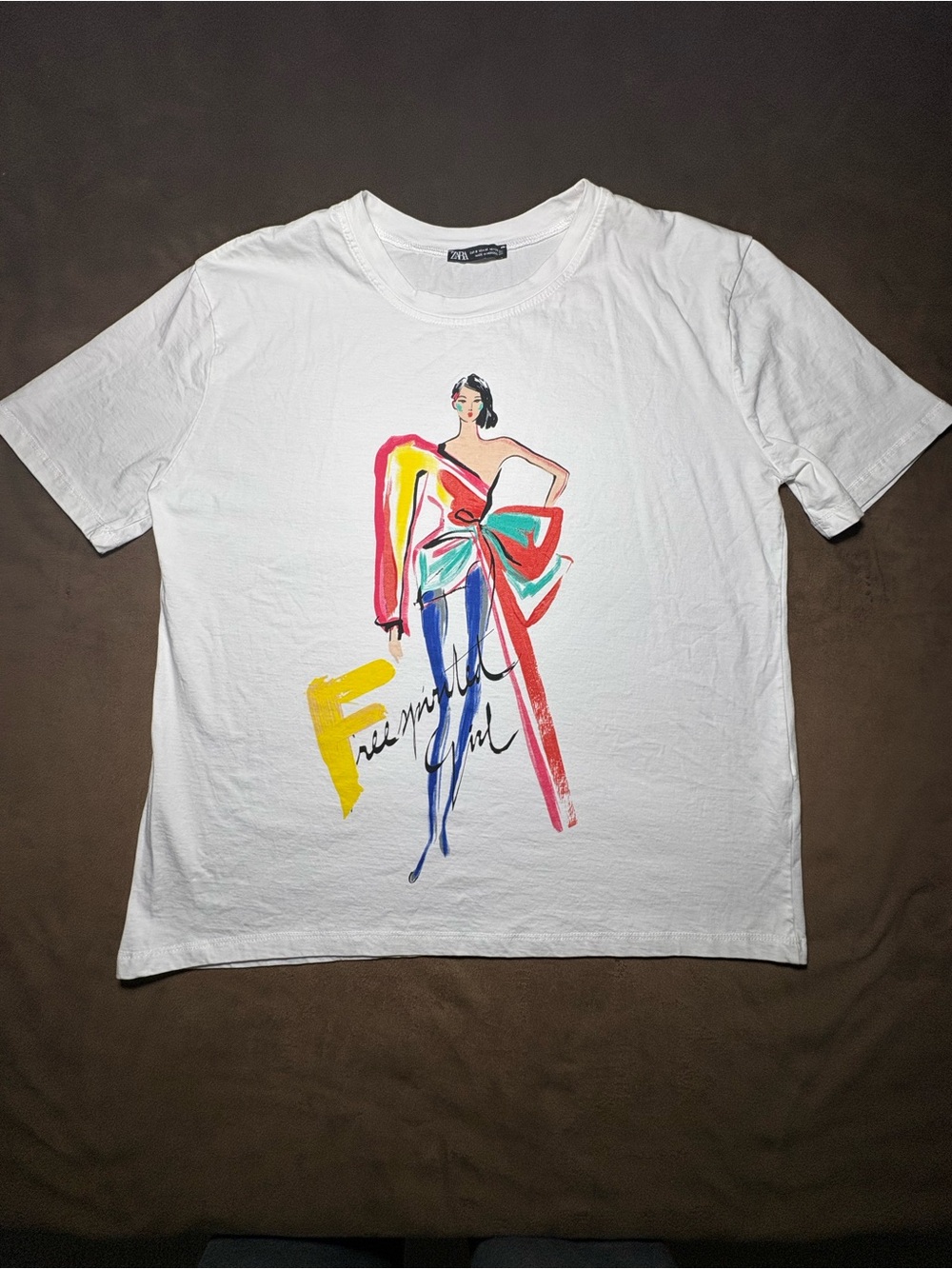 ZARA Graphic T-Shirt - Size Medium 🎨✨